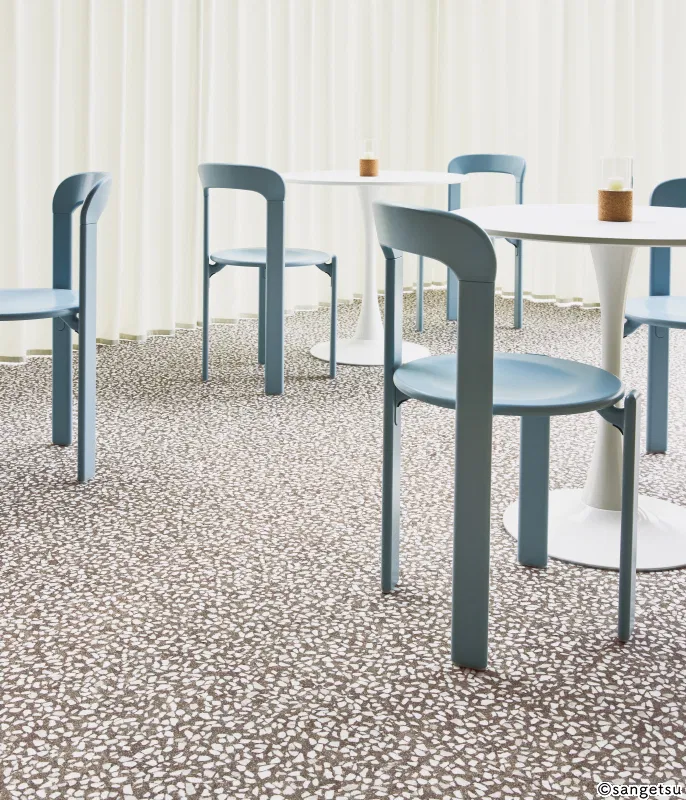 Sàn & Thảm IS-8021 – quyến rũ terrazzo (2023-2026 Floor Tile – Ikkimi) (phối cảnh 1)