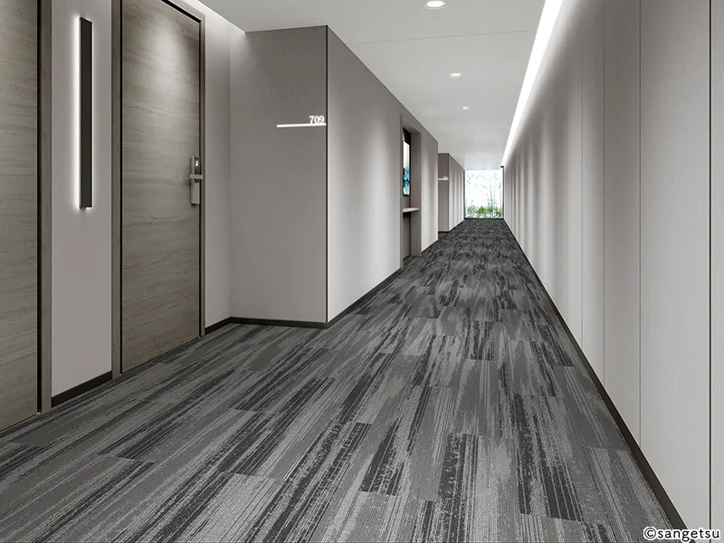 Sàn & Thảm NTH70203 – Woody Plank F (2023-2026 NT 700 – Thảm Tấm) (phối cảnh 1)