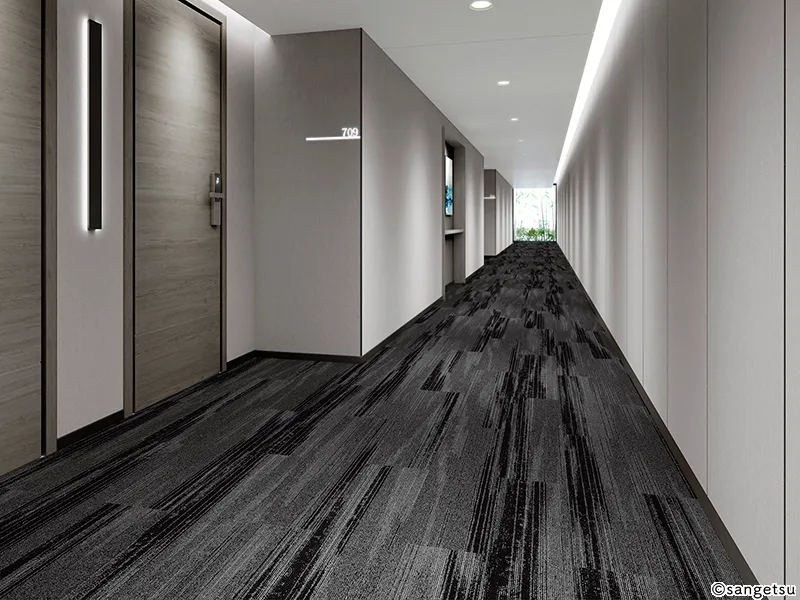 Sàn & Thảm NTH70205 – Woody Plank F (2023-2026 NT 700 – Thảm Tấm) (phối cảnh 1)