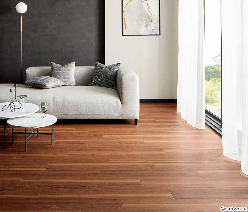 Sàn & Thảm WD-8086 – anh đào đen (2023-2026 Floor Tile – Ikkimi) (phối cảnh 1)